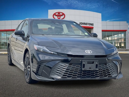 2025 Toyota Camry SE Sedan