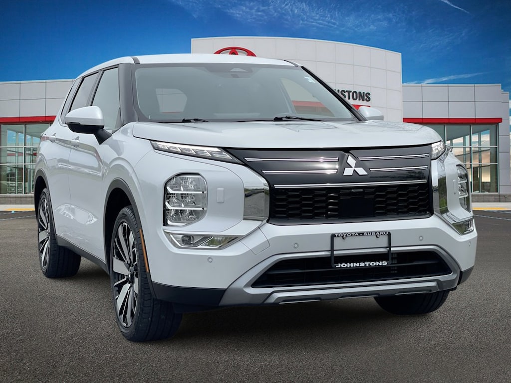 Used 2025 Mitsubishi Outlander SUV