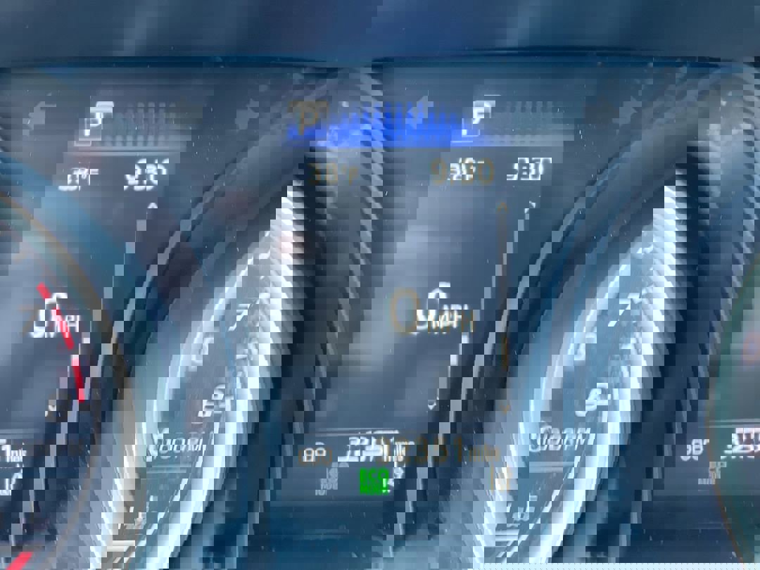 2024 Toyota Camry LE photo 4