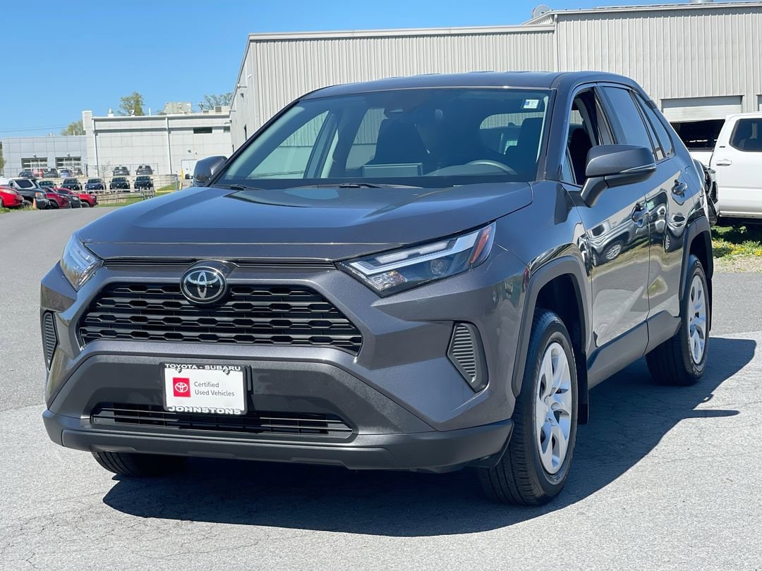 Used 2024 Toyota RAV4 LE with VIN 2T3G1RFV5RC472255 for sale in New Hampton, NY