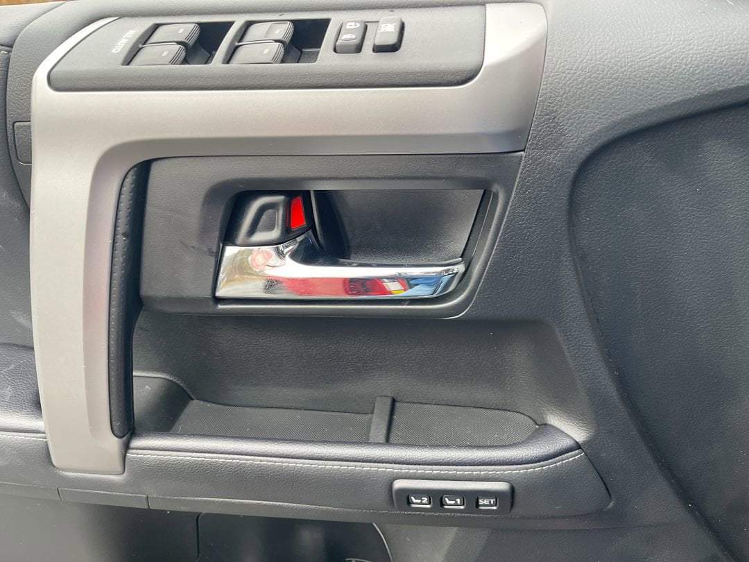 2022 Toyota 4Runner Limited - Photo 8