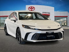 2025 Toyota Camry SE Sedan