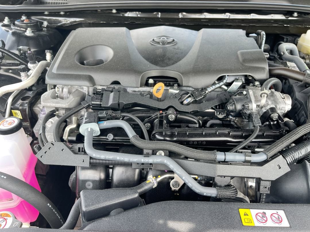 2025 Toyota Camry SE - Photo 18