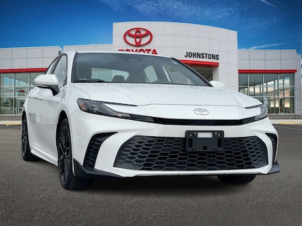 2025 Toyota Camry SE Sedan