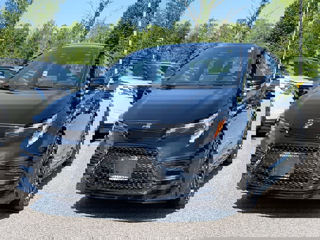 2025 Toyota Corolla photo 2
