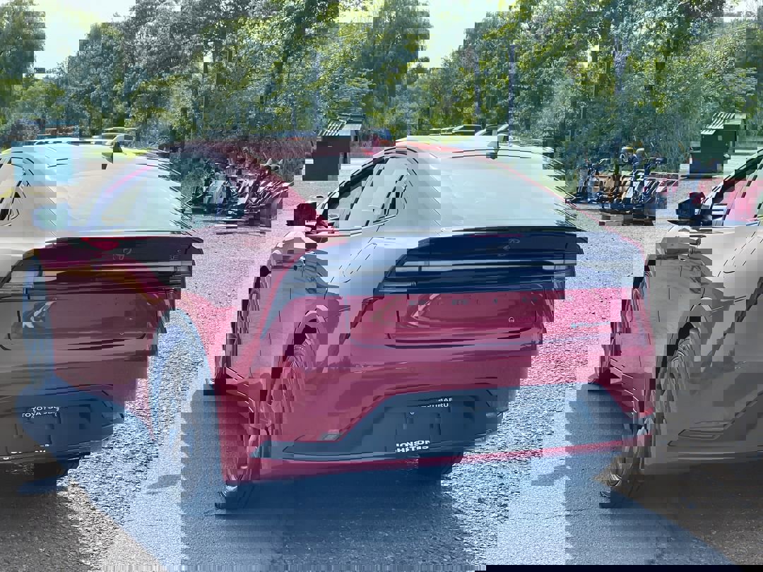 2024 Toyota Prius Prime SE - Photo 14