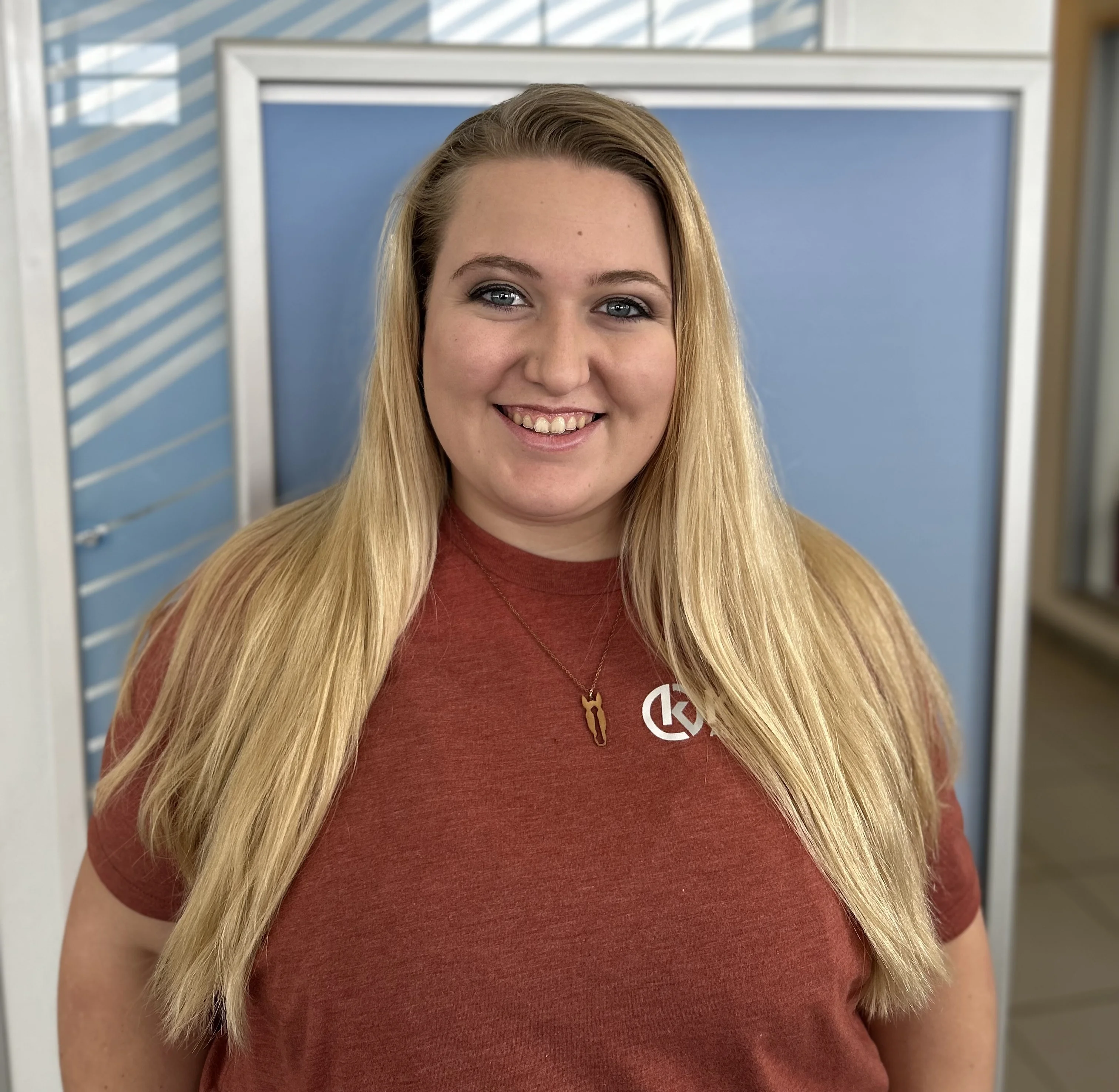 Staff member Rhiannon Riley from ID_41de9785a8d8