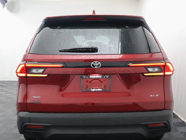 2025 Toyota Grand Highlander XLE - Photo 9