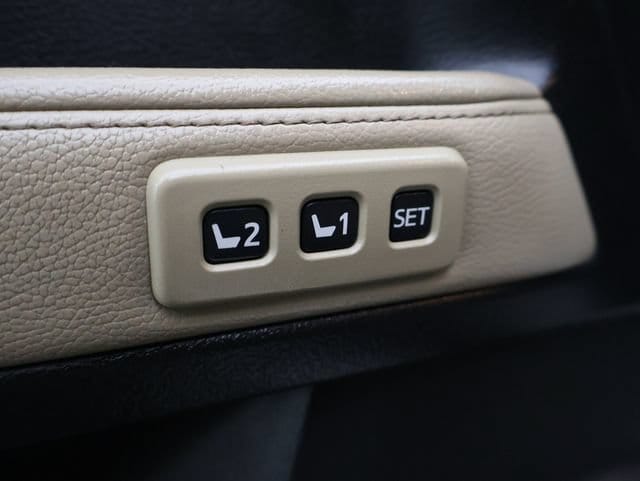 2017 Toyota 4Runner Limited - Photo 18