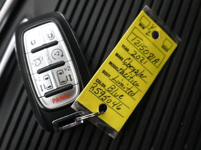 2021 Chrysler Pacifica Limited - Photo 31
