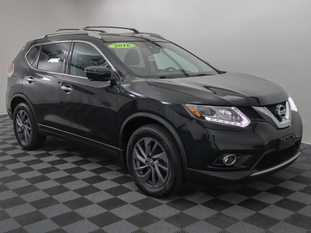 2016 Nissan Rogue S photo 2