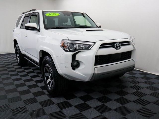 Certified 2021 Toyota 4Runner Off-Road with VIN JTEPU5JR7M5927787 for sale in Bay City, MI