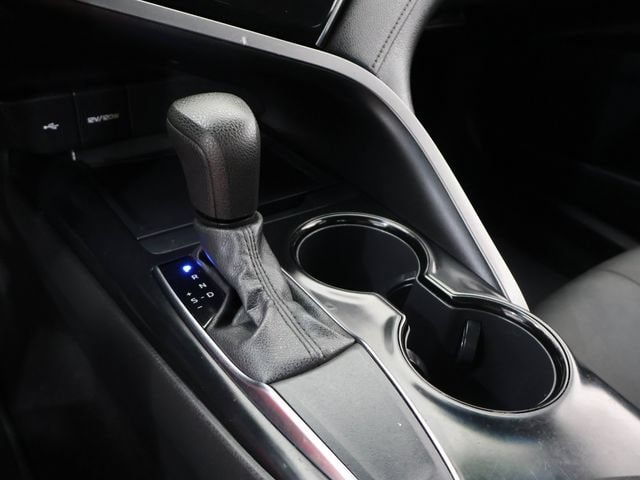 2020 Toyota Camry LE - Photo 23