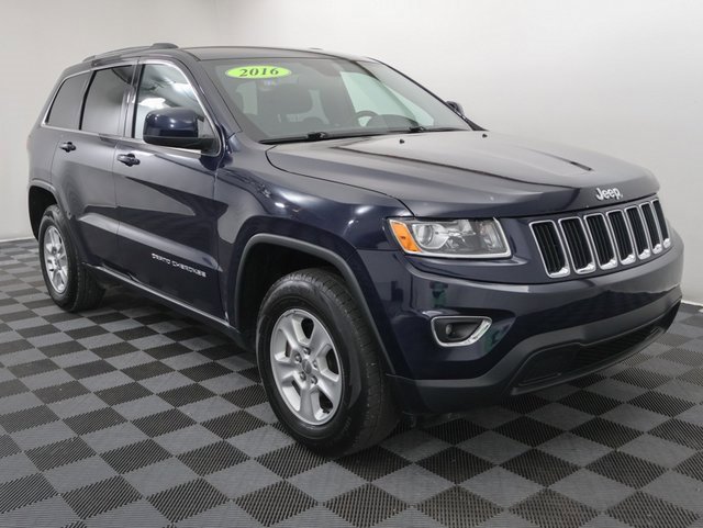 Used 2016 Jeep Grand Cherokee Laredo E with VIN 1C4RJFAG4GC471810 for sale in Bay City, MI