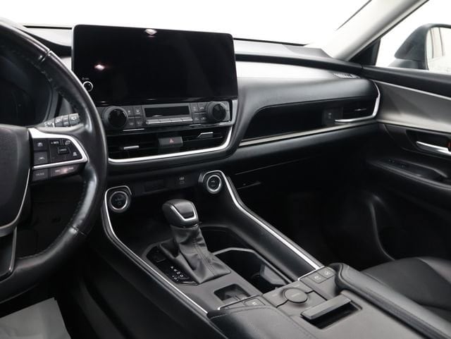 2024 Toyota Grand Highlander XLE - Photo 13