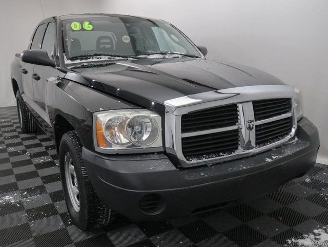 Used 2006 Dodge Dakota ST with VIN 1D7HW28K96S715364 for sale in Bay City, MI