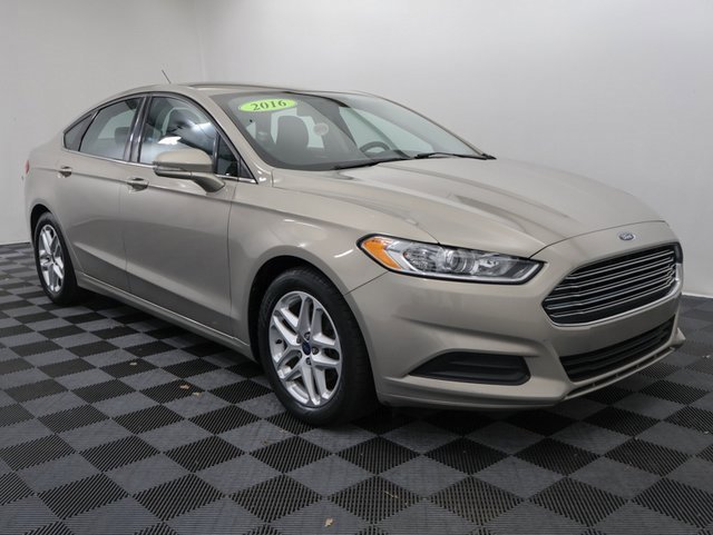Used 2016 Ford Fusion SE with VIN 3FA6P0H70GR175498 for sale in Bay City, MI