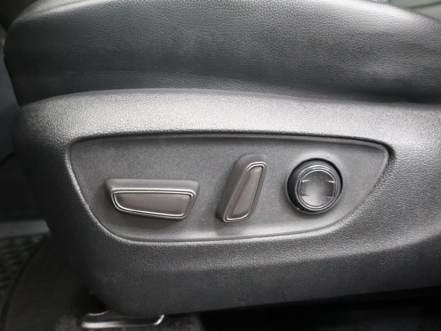 2024 Toyota Highlander XLE - Photo 14