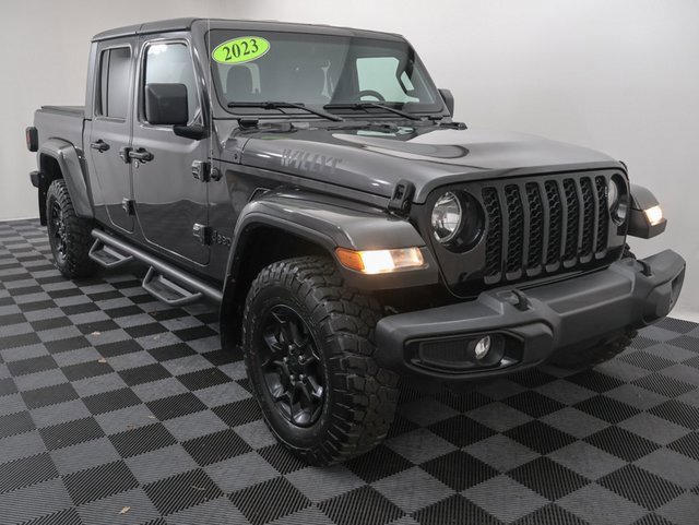 Used 2023 Jeep Gladiator WILLYS with VIN 1C6HJTAG2PL573589 for sale in Bay City, MI