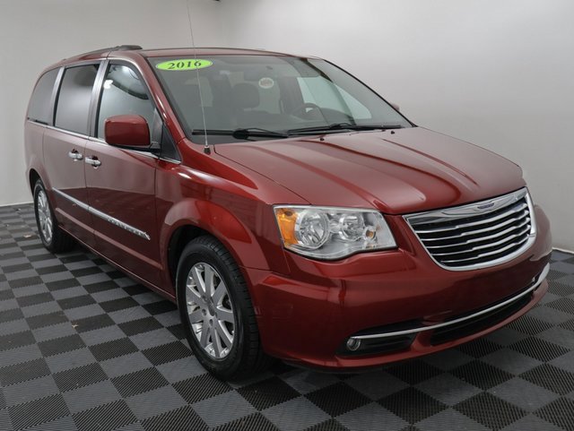 Used 2016 Chrysler Town & Country Touring with VIN 2C4RC1BGXGR303706 for sale in Bay City, MI