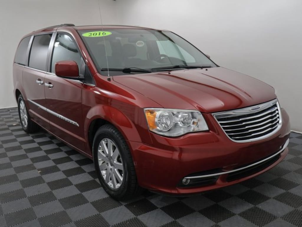 Used 2016 Chrysler Town & Country Touring Van LWB Passenger Van