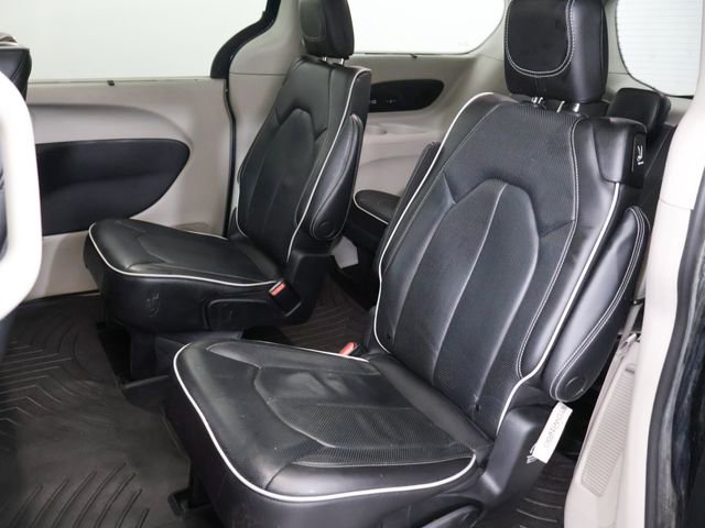 2021 Chrysler Pacifica Limited - Photo 14