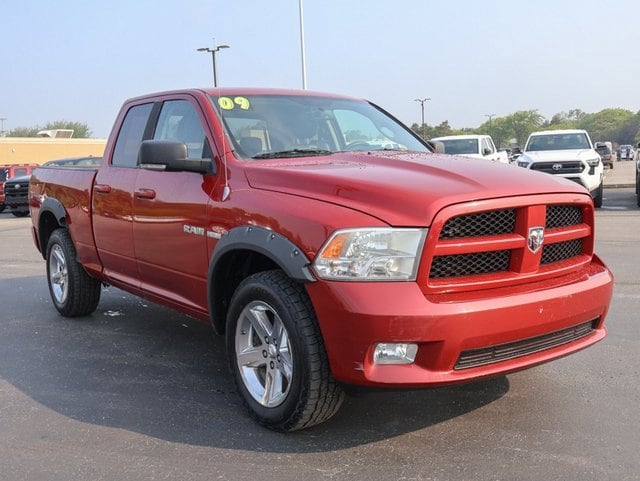 Used 2009 Dodge Ram 1500 Pickup Sport with VIN 1D3HV18TX9S822709 for sale in Bay City, MI
