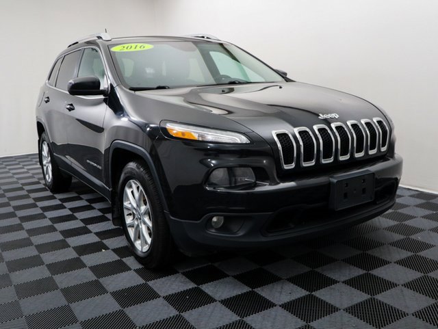 Used 2016 Jeep Cherokee North with VIN 1C4PJMCSXGW223394 for sale in Bay City, MI