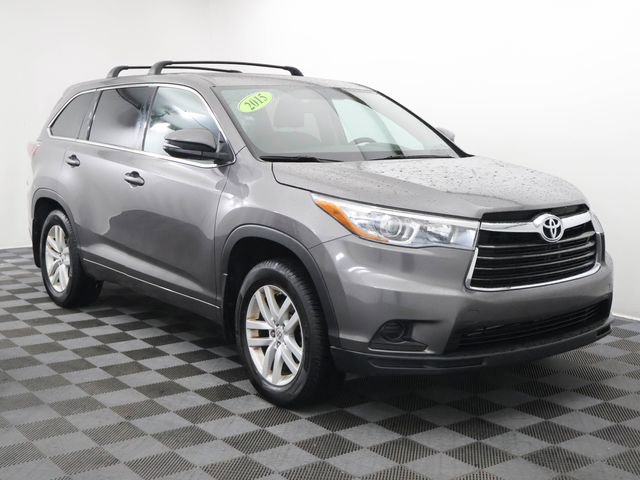 Used 2015 Toyota Highlander LE Plus with VIN 5TDBKRFH8FS092565 for sale in Bay City, MI
