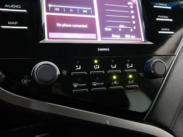 2020 Toyota Camry LE - Photo 24