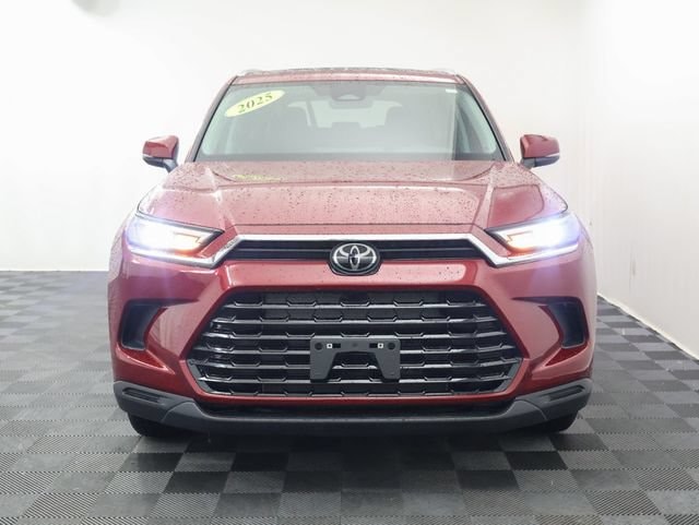 2025 Toyota Grand Highlander XLE - Photo 3