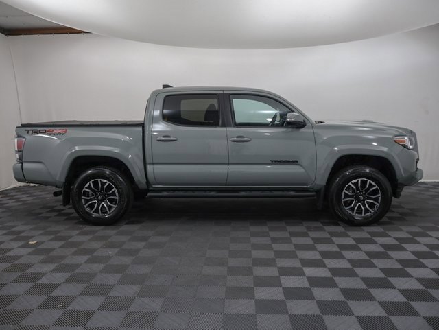 2023 Toyota Tacoma TRD Sport V6 photo 3