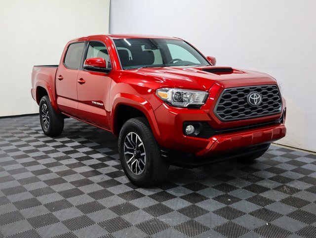 Used 2022 Toyota Tacoma TRD Sport with VIN 3TMCZ5AN0NM470172 for sale in Bay City, MI