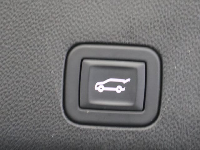 2024 Cadillac Escalade ESV Premium Luxury - Photo 8