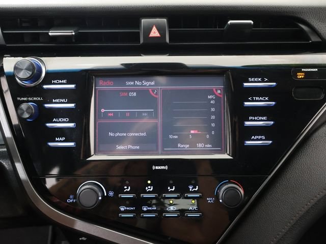 2020 Toyota Camry LE - Photo 25