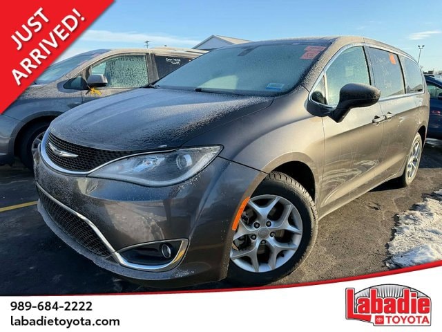 2017 Chrysler Pacifica Touring Plus