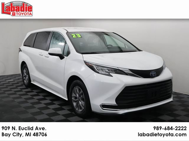2023 Toyota Sienna Van Passenger Van 
