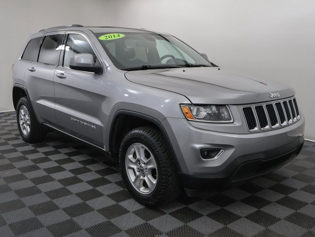 Used 2014 Jeep Grand Cherokee Laredo with VIN 1C4RJFAG9EC358593 for sale in Bay City, MI
