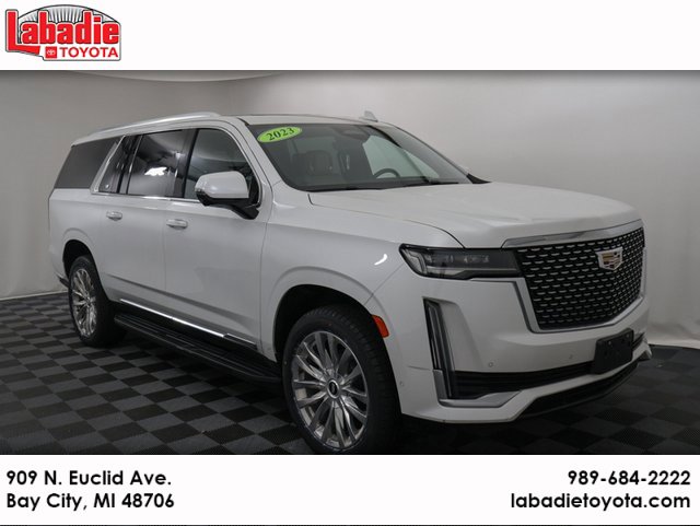 2023 Cadillac Escalade ESV Premium Luxury's photo