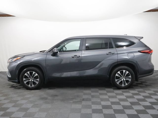 2024 Toyota Highlander XLE - Photo 11
