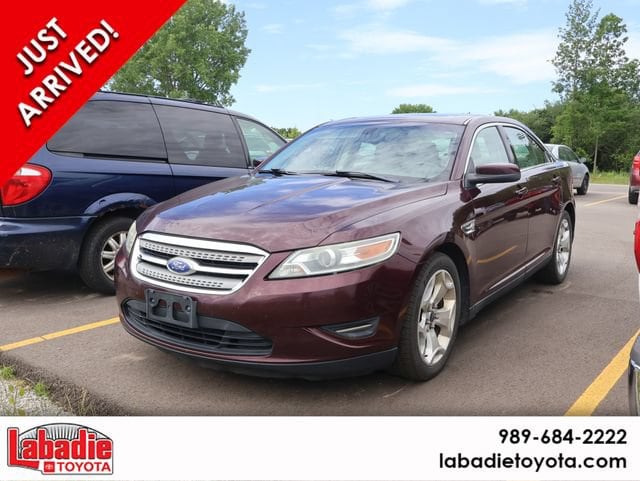 2011 Ford Taurus SEL FWD's photo