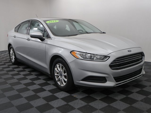 Used 2016 Ford Fusion S with VIN 1FA6P0G70G5125883 for sale in Bay City, MI