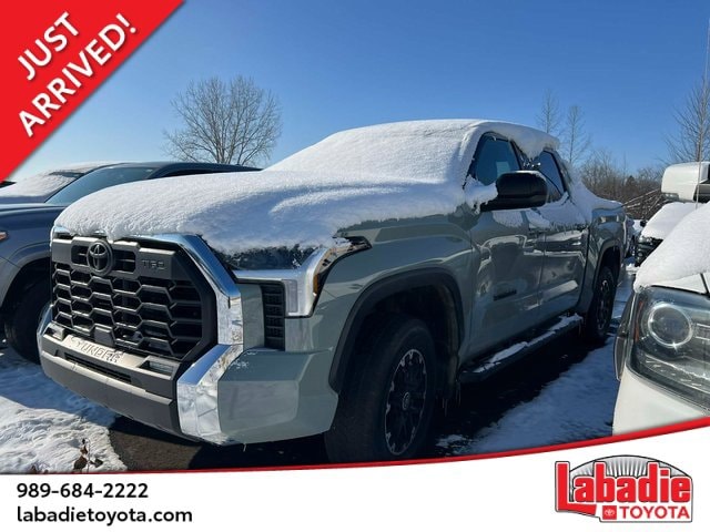 2023 Toyota Tundra SR5's photo