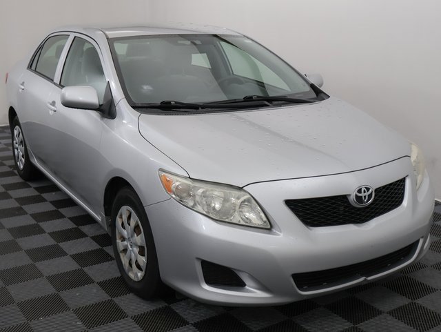 Used 2009 Toyota Corolla LE with VIN JTDBL40E69J054770 for sale in Bay City, MI