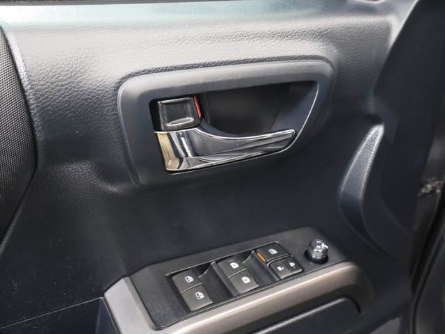 2019 Toyota Tacoma TRD Sport - Photo 11