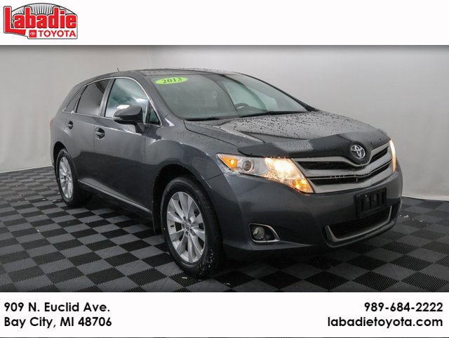 2013 Toyota Venza LE's photo