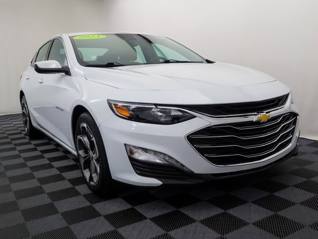 Used 2023 Chevrolet Malibu 1LT with VIN 1G1ZD5ST5PF119193 for sale in Bay City, MI