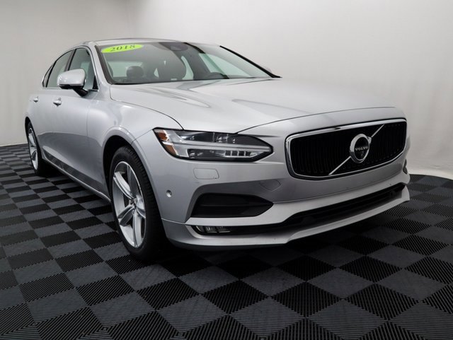 Used 2018 Volvo S90 Momentum with VIN LVY982MKXJP022838 for sale in Bay City, MI