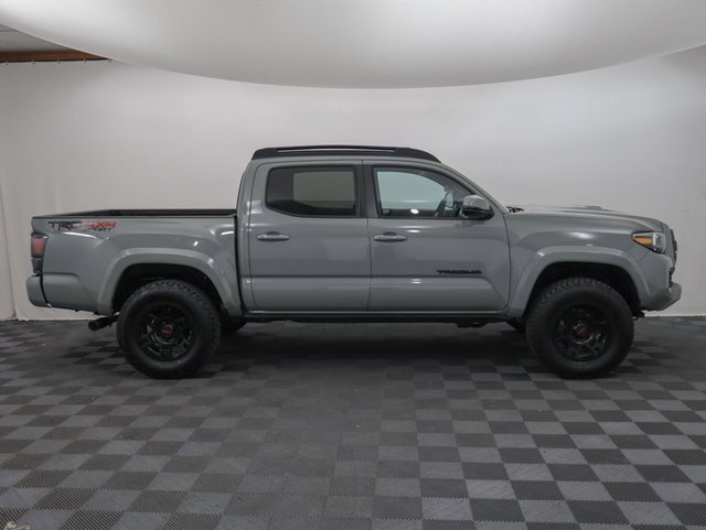 2023 Toyota Tacoma TRD Sport V6 photo 4