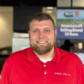 Staff member Alexander Henderson  from ID_dbcc549a6a7d